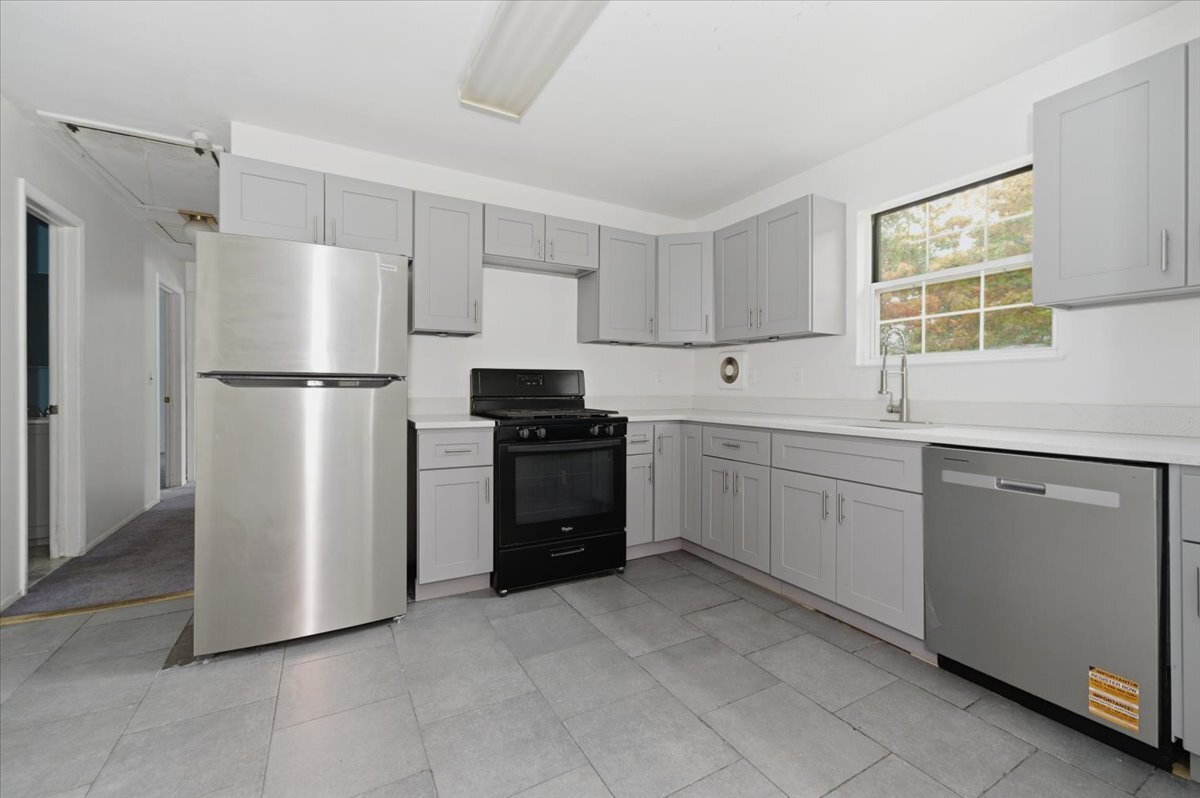 Building Photo - 10 Park Manor Ct