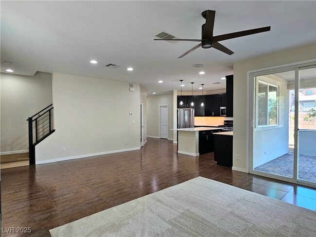 Building Photo - 7017 Pearl Hilltop Ct