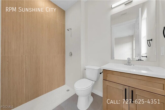 Building Photo - 2719 2nd St NW