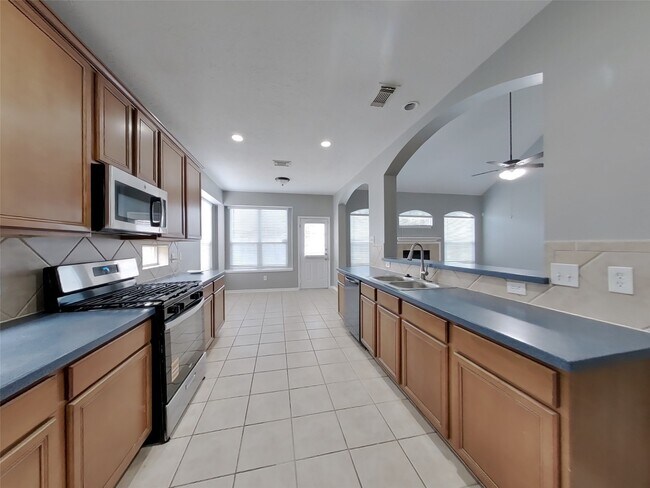 Building Photo - 7506 Parkcross Pl