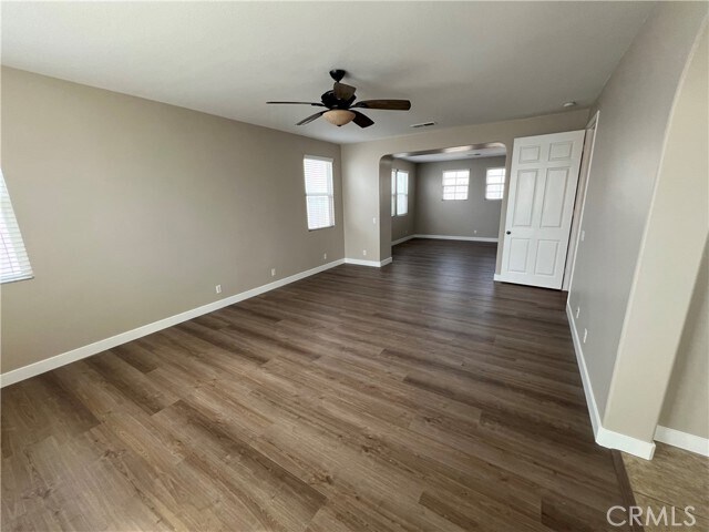 Building Photo - 6686 Sand Dunes St