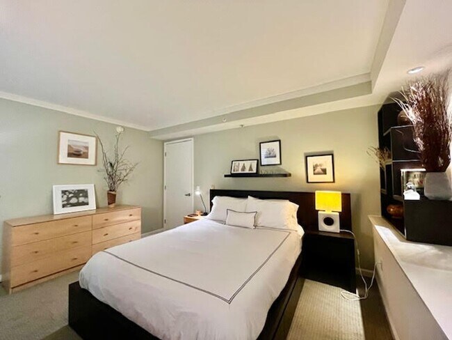 Building Photo - Perfect Blend of Elegance & Comfort at the...