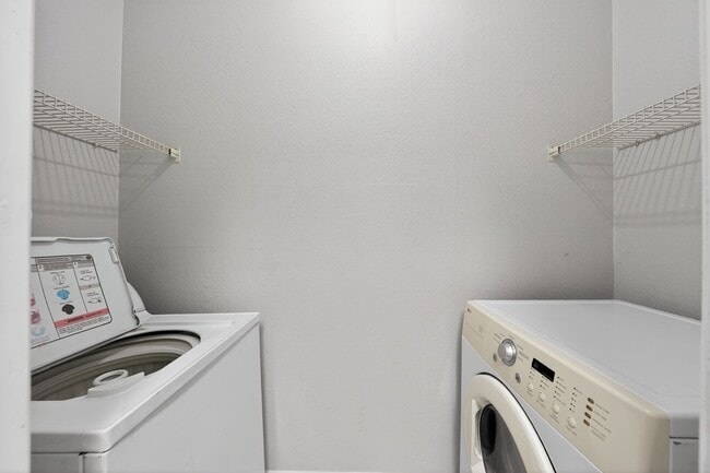 Building Photo - 12166 Metric Blvd