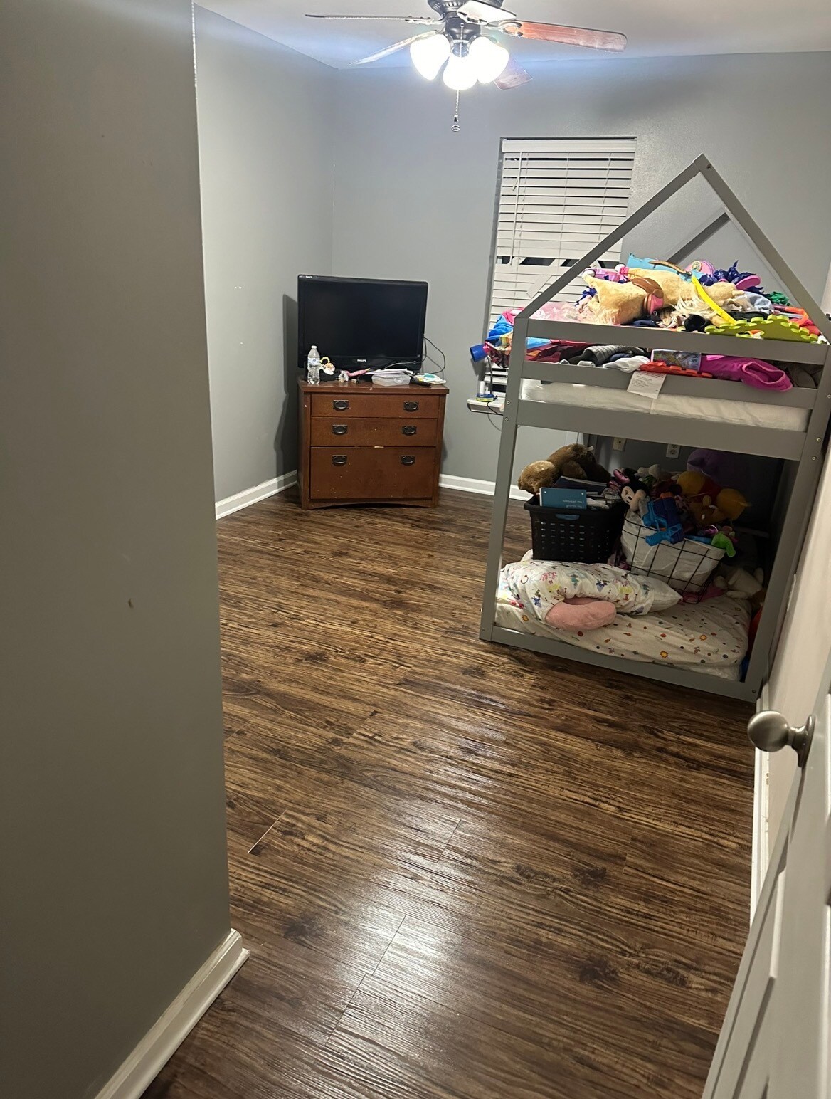 Building Photo - 1809 Briarwood St