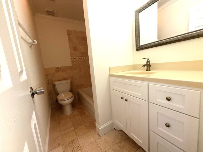 Building Photo - 9029 Gaylord Dr