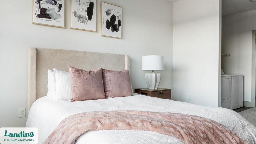 Building Photo - 930 Howell Mill Rd NW