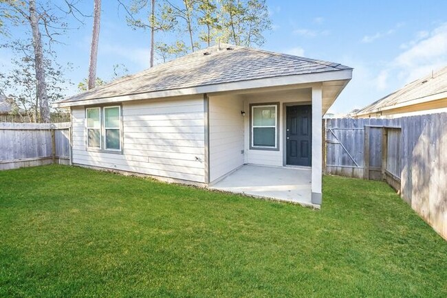 Building Photo - 3404 Cannon Dr