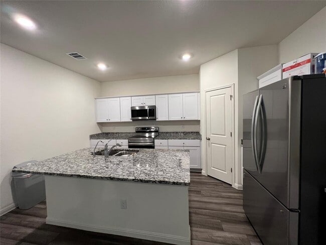 Building Photo - 309 Redfish Ln