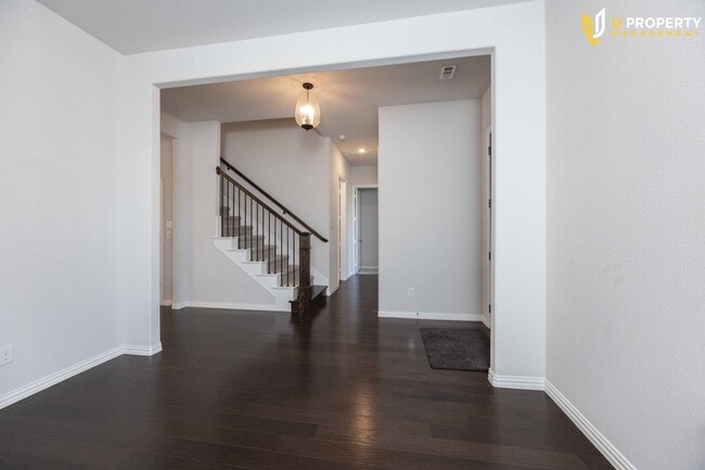 Building Photo - What's special