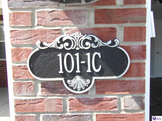 Building Photo - 101 College Station Ct