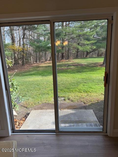 Building Photo - 975 Lily Ct