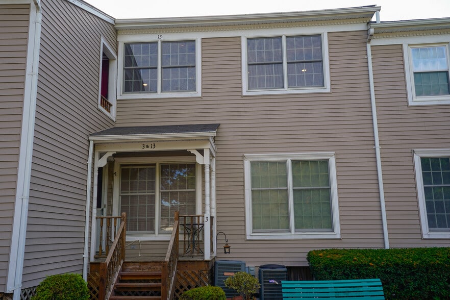 Front of Bldg - 120 Willard St