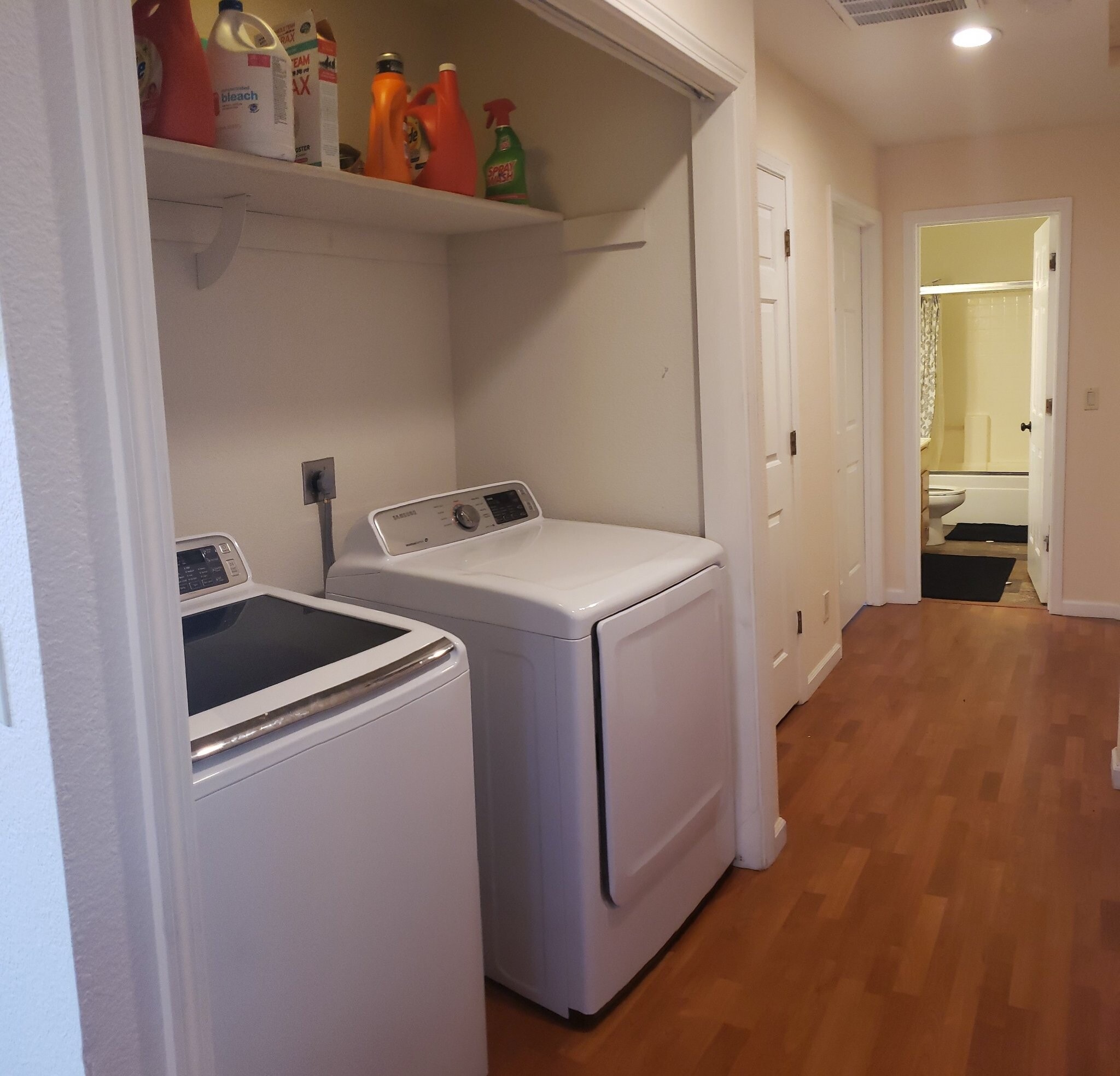 Building Photo - 1499 Essex St