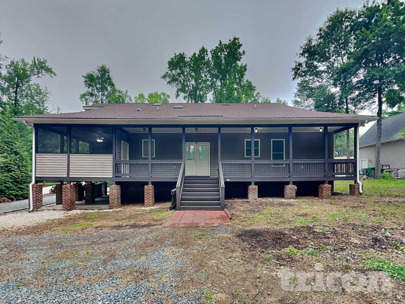 Building Photo - 8203 Knollwood Cir
