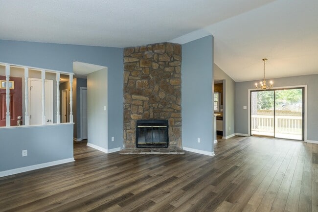 Building Photo - 8221 Rocky Ct