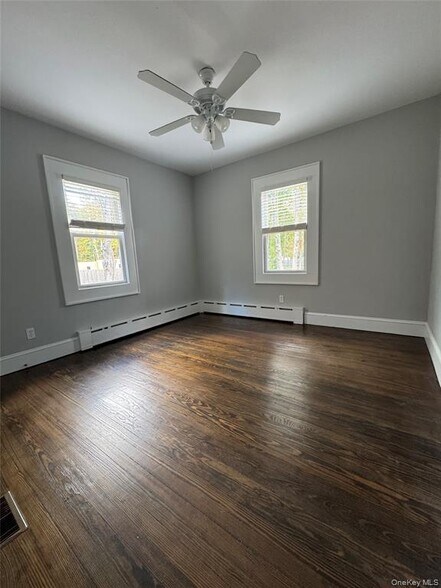 Building Photo - 124 Mount Sinai Coram Rd