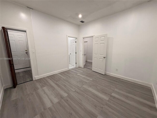 Building Photo - 2804 NW 7th Ct