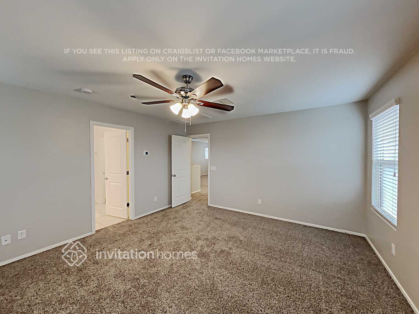 Building Photo - 1526 N Balboa