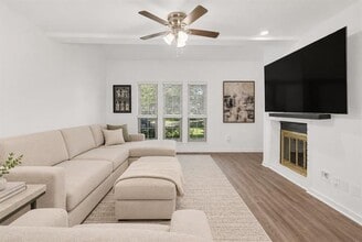 Building Photo - 7616 Riverbrook Dr