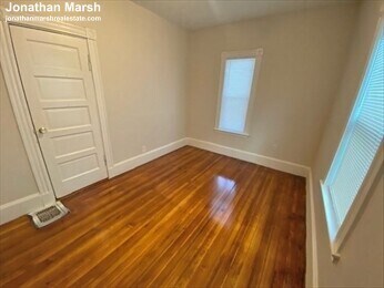 Building Photo - 181 Norfolk St