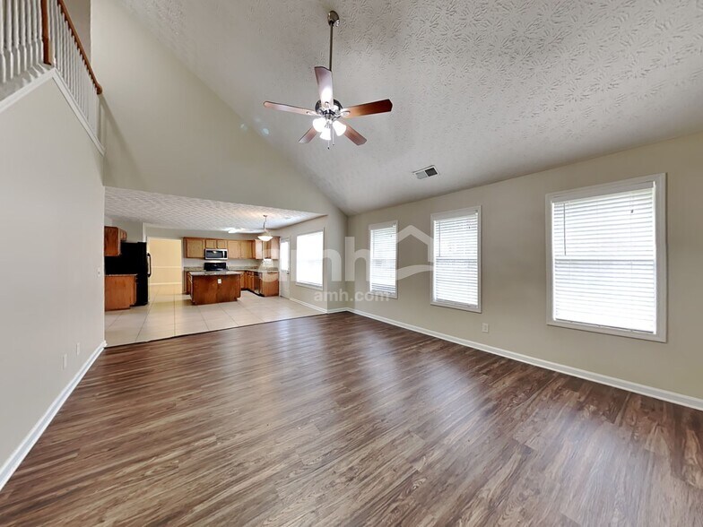 Building Photo - 1311 Aberdare Dr