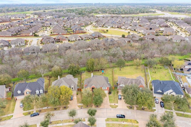 Building Photo - 5619 Riverstone Crossing Dr