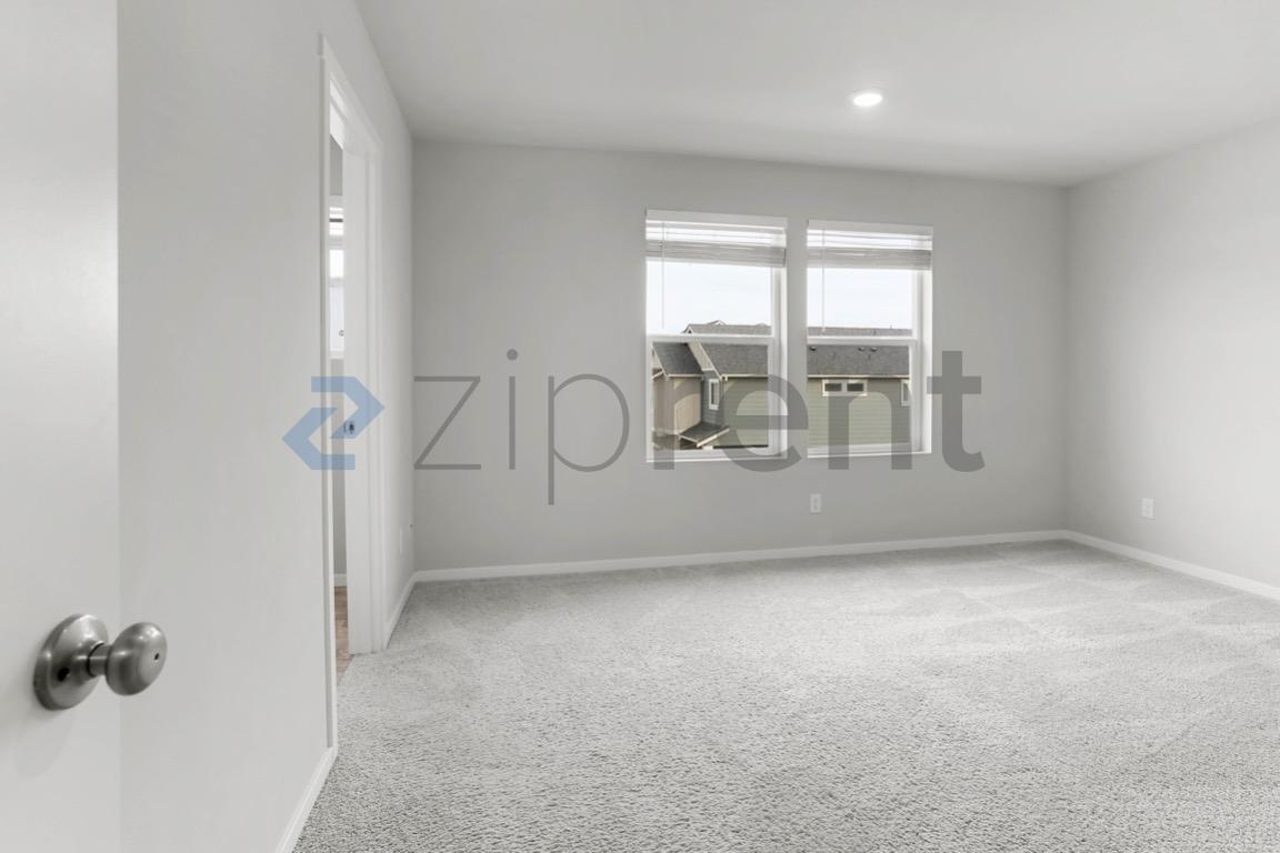 Building Photo - 11013 186th St E