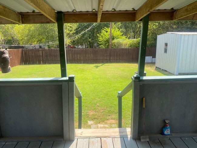 Building Photo - 222 Trailwind St