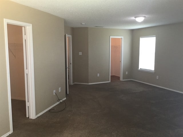 Building Photo - 214 Gayleh Ln