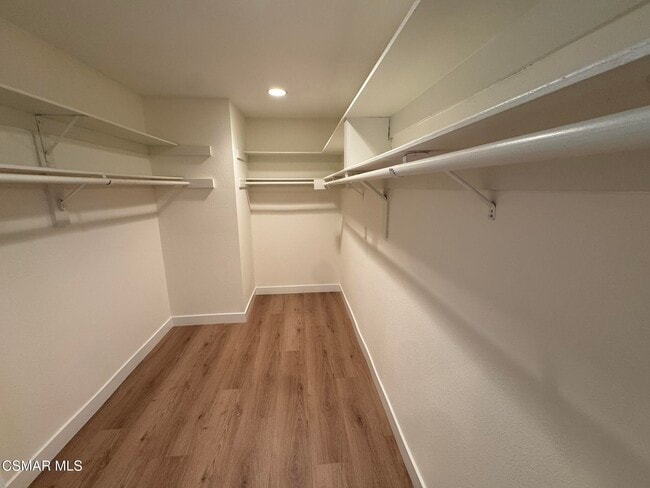 Building Photo - 834 Sunstone St