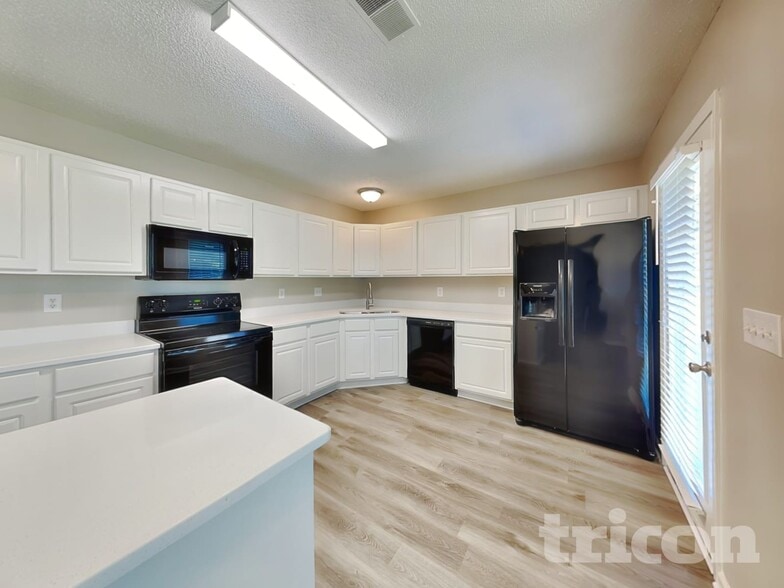 Building Photo - 714 Gibson Forest Dr