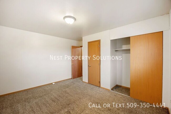 Building Photo - 1225 Arlington Dr