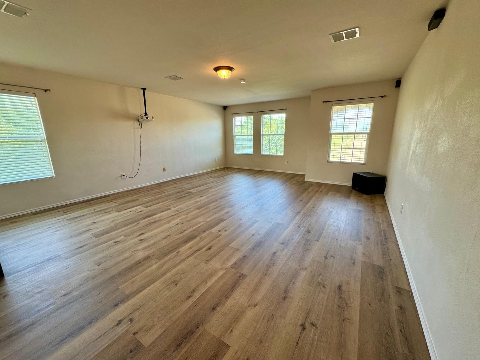Building Photo - 13287 Fowler Dr