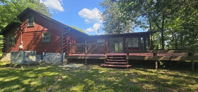 Building Photo - 7307 Rhodes Ln