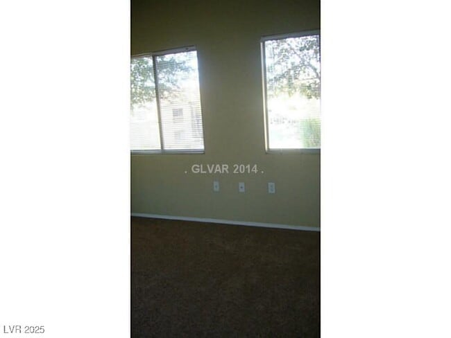Building Photo - 2050 N Los Feliz St