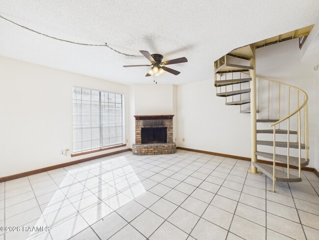 Building Photo - 113 Shekel Dr