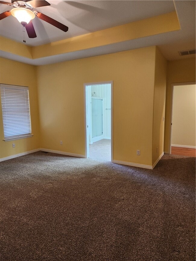 Building Photo - 4 Upwell Ln