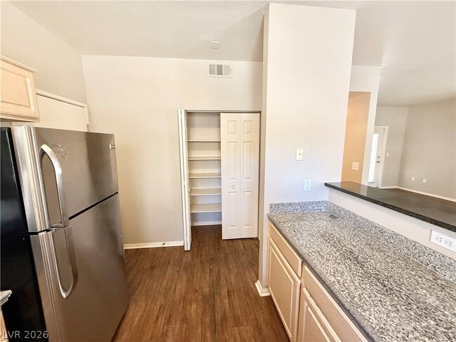 Building Photo - 5250 S Rainbow Blvd