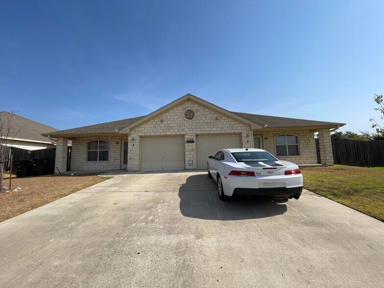 Primary Photo - 1109 Powder River Dr