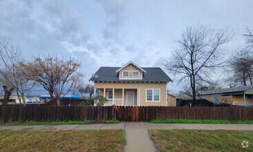Building Photo - 2 Bedroom 1 Bathroom Home in Corning For R...