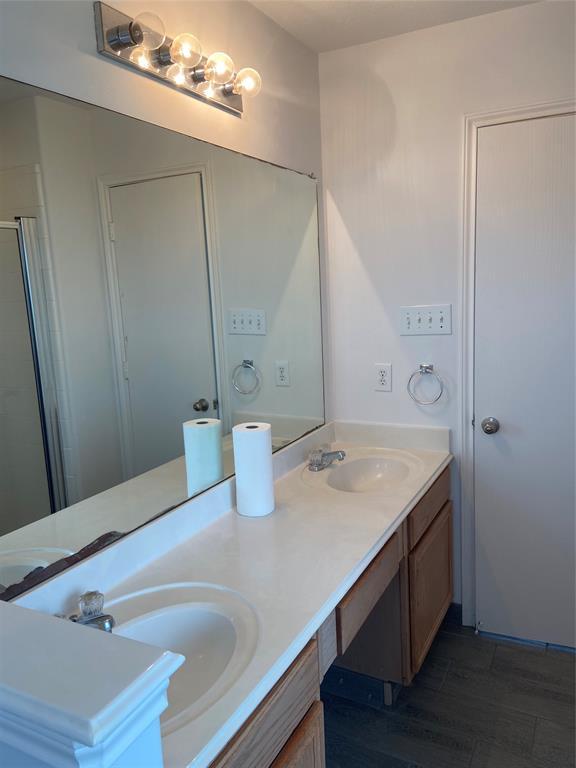 Building Photo - 12731 Sandbur Valley Way
