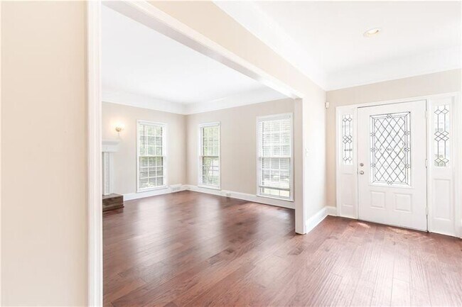 Building Photo - 919 Bridgegate Dr NE