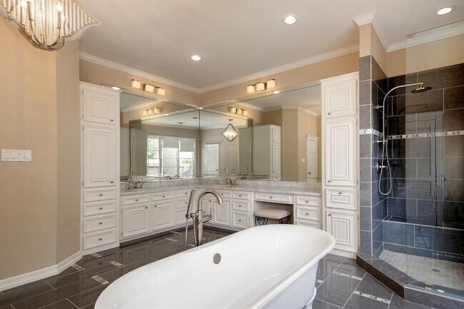Building Photo - 83 S Longspur Dr