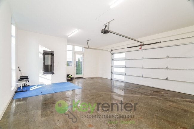 Building Photo - Live the Alki Lifestyle with Park and Beach at Your Door