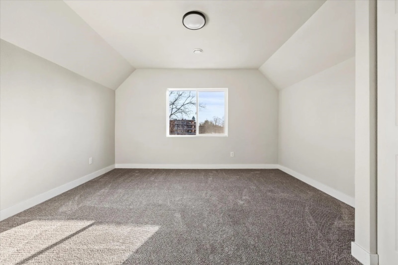 Building Photo - 224 Doty St