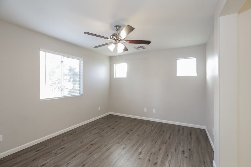 Building Photo - 5211 Burton Dr