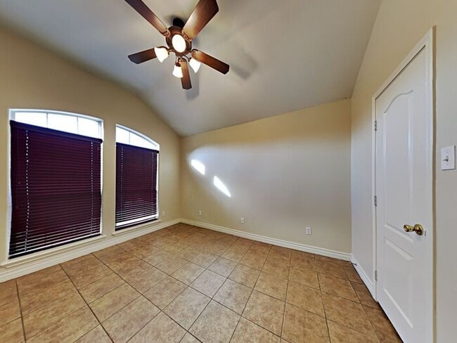 Building Photo - No Application Fees* $500.00 off 1st month...