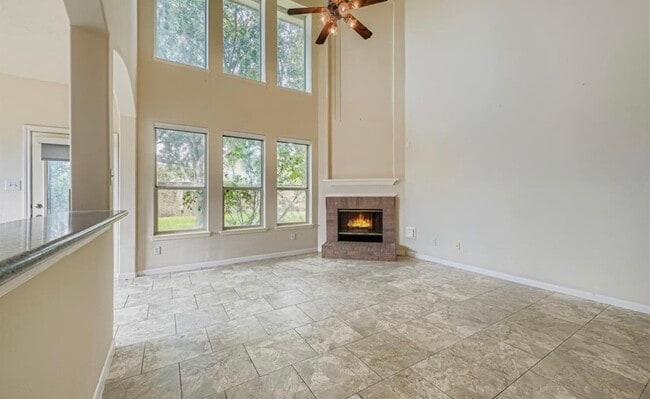 Building Photo - 7503 Boxwood Ridge Ln