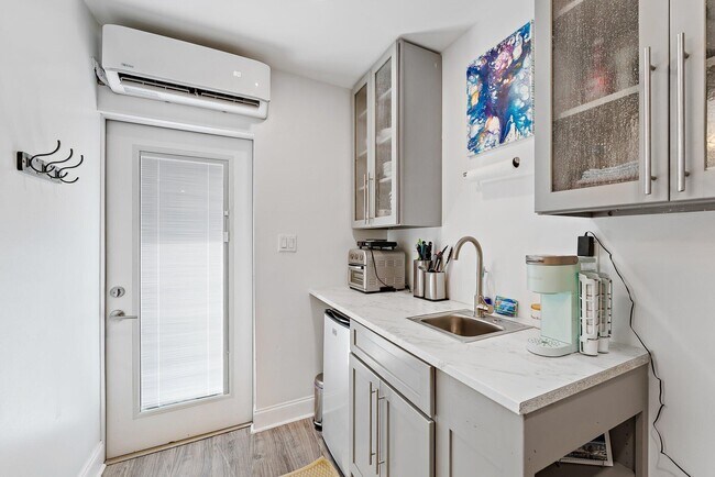 Building Photo - 12199 Easterly Ave