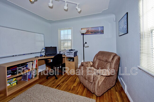 Building Photo - 1230 Havana St